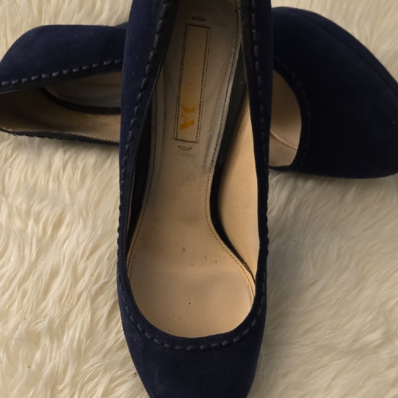 Prada Dark Blue Suede Heels - Picture 4 of 4